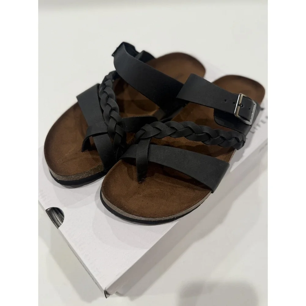 Sonoma Women's Slip On Leather Sandals Brown 6 casual vacation preppy comfort